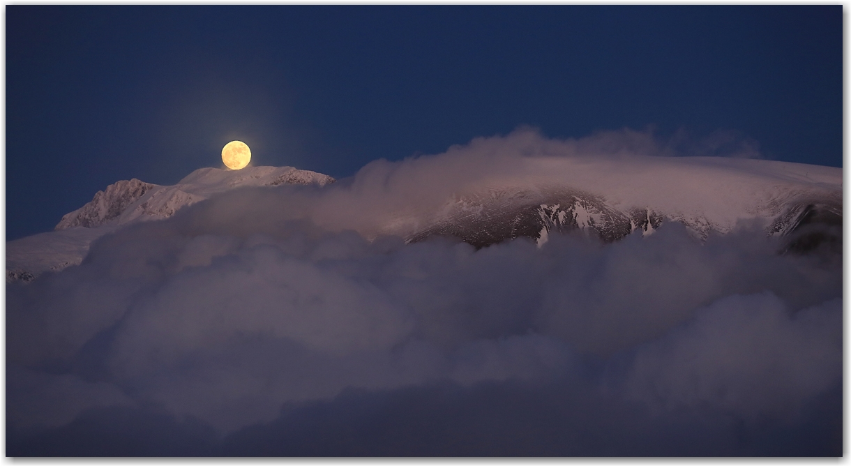 une pleine lune pour une nouvelle année