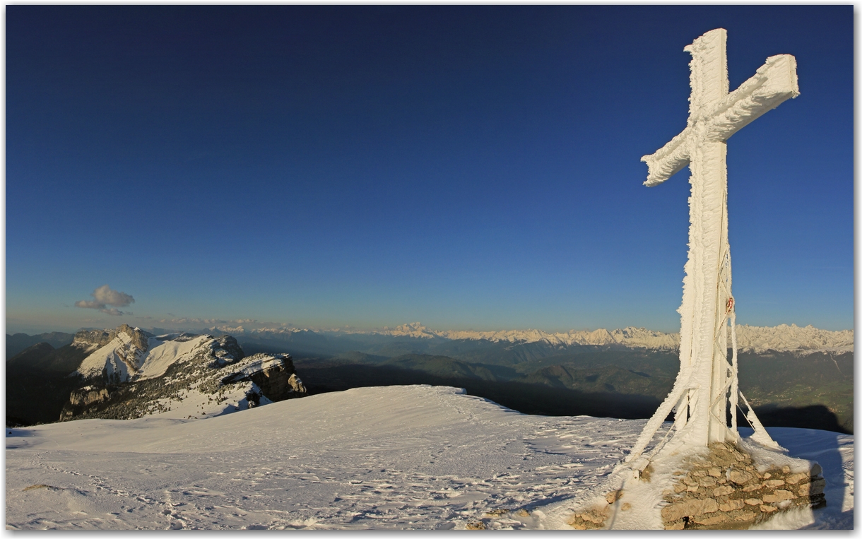 Une Dent de Crolles hivernale au printemps
