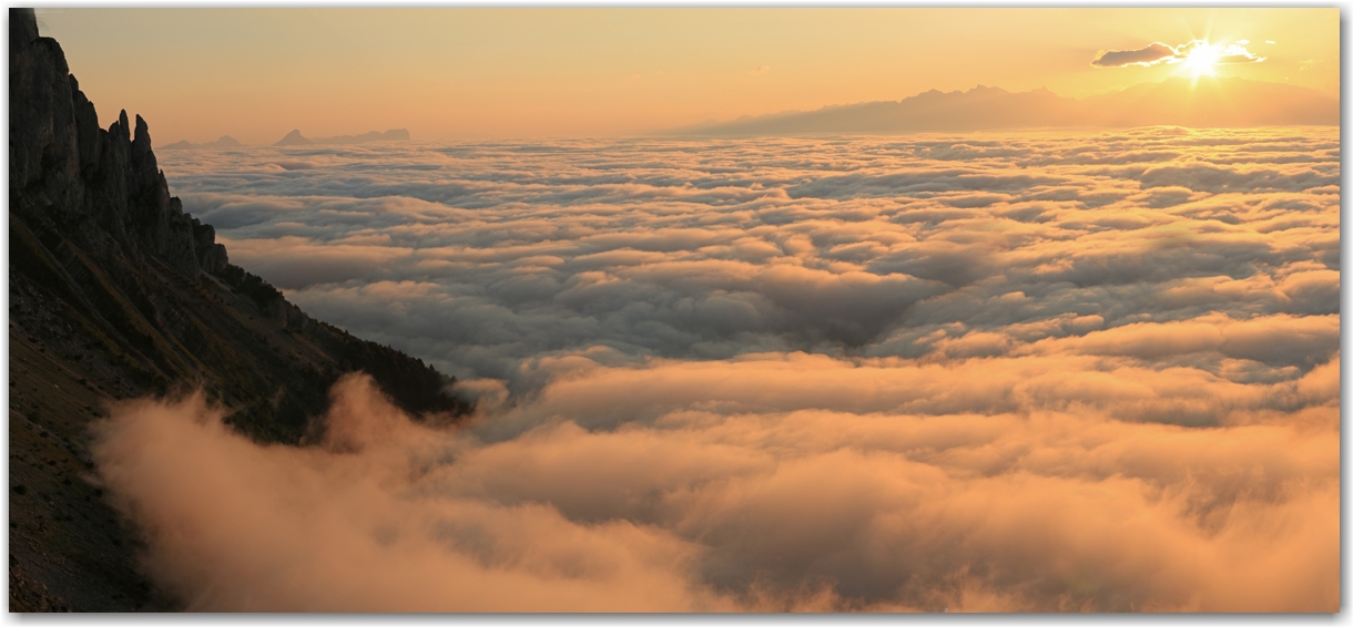 mer de nuages d'été